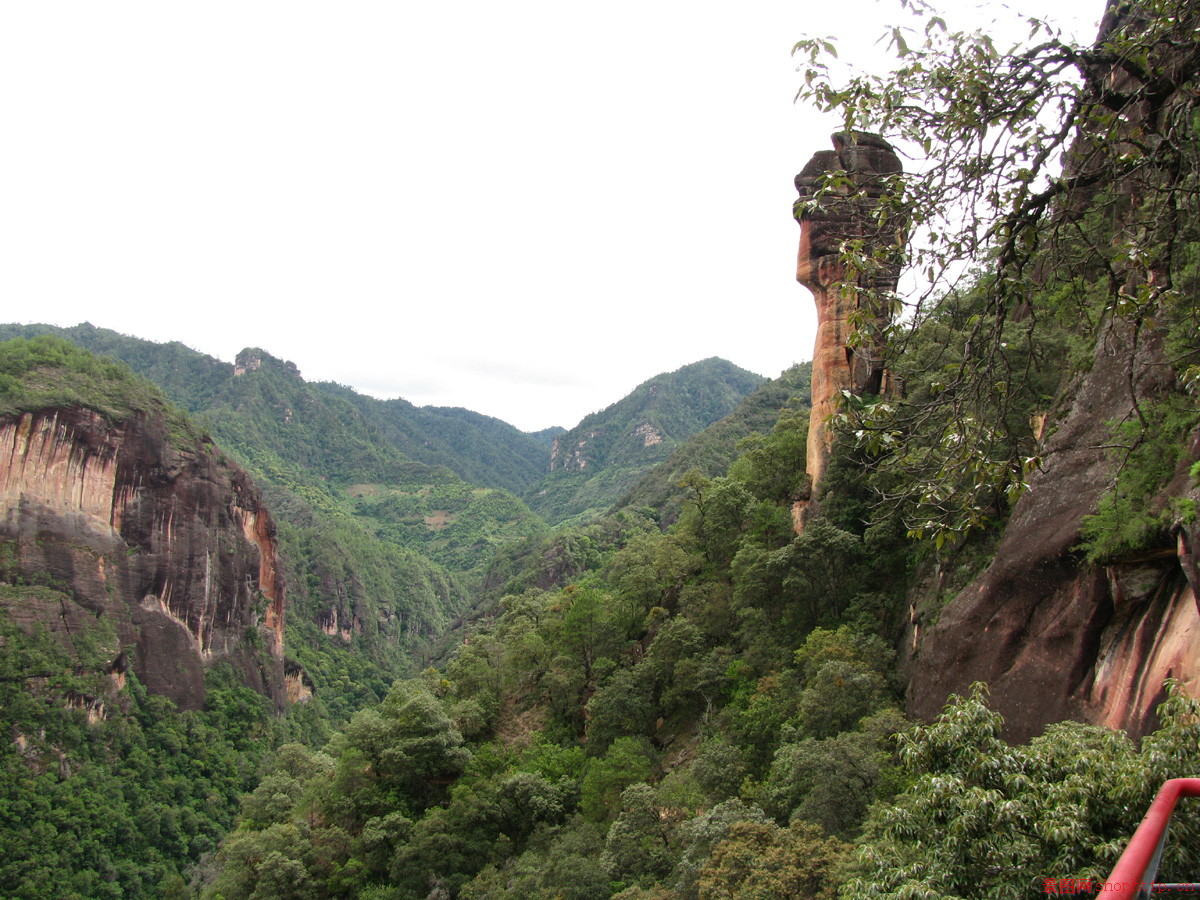 【4星美食】昆明、大理、丽江、香格里拉、老君山、石卡雪山双飞8日