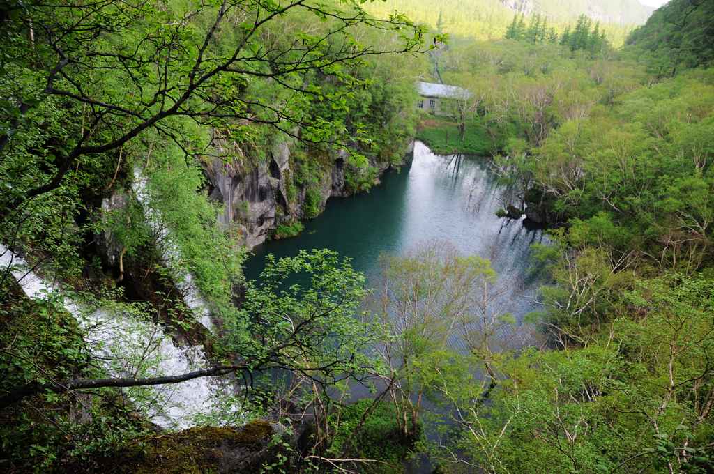 吉林松花湖、长白山、镜泊湖、哈尔滨、五大连