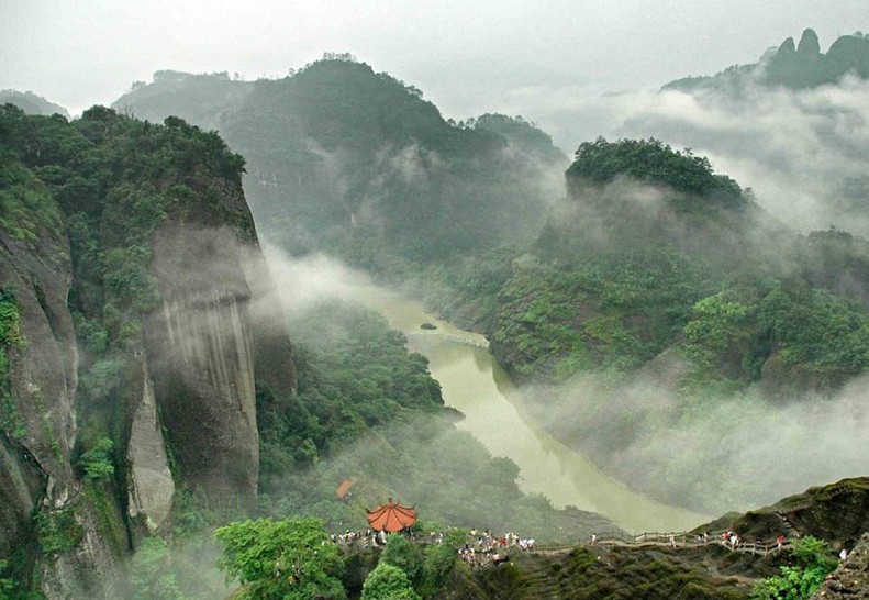 武夷山、九曲溪、厦门鼓浪屿双飞6日